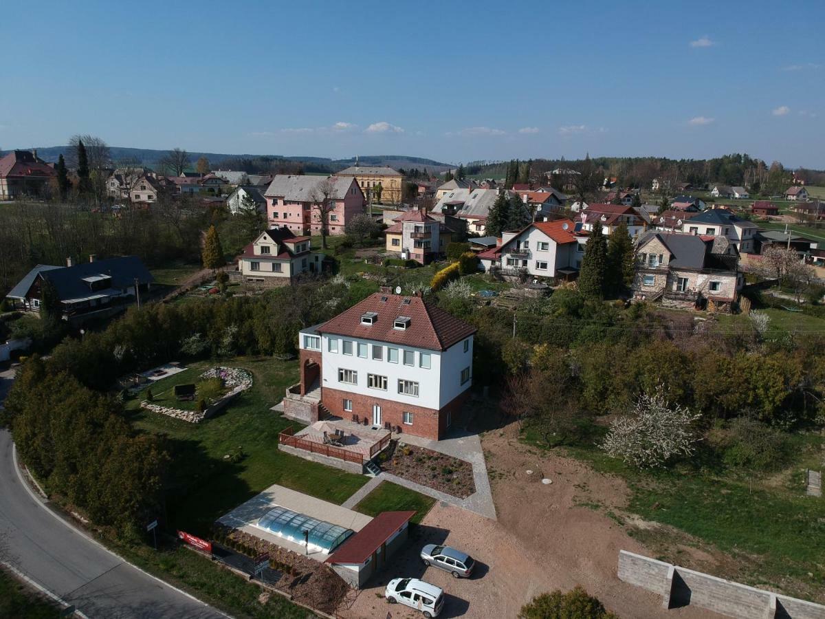 Vila Hořičky Екстериор снимка